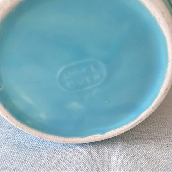 Vintage Blue Tulip Cronin ceramic bean pot/oven safe bowl - Picture 3 of 4